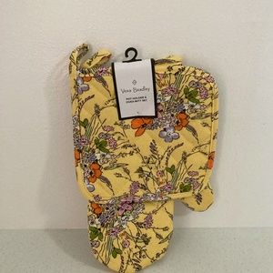 Vera Bradley Potholder Set NWT